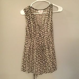 Black and white flower maternity tank